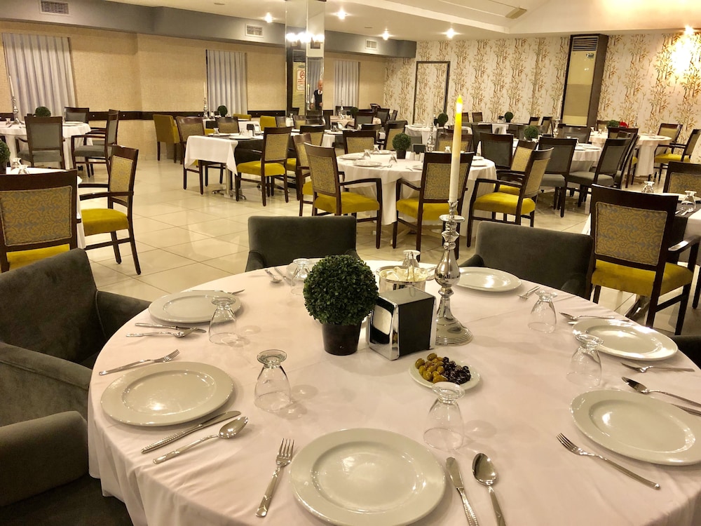 Otel Laodikya 44/50