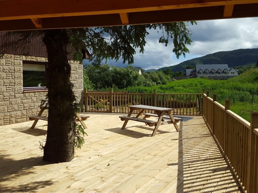 Carn Mhor Bed and Breakfast 40/50