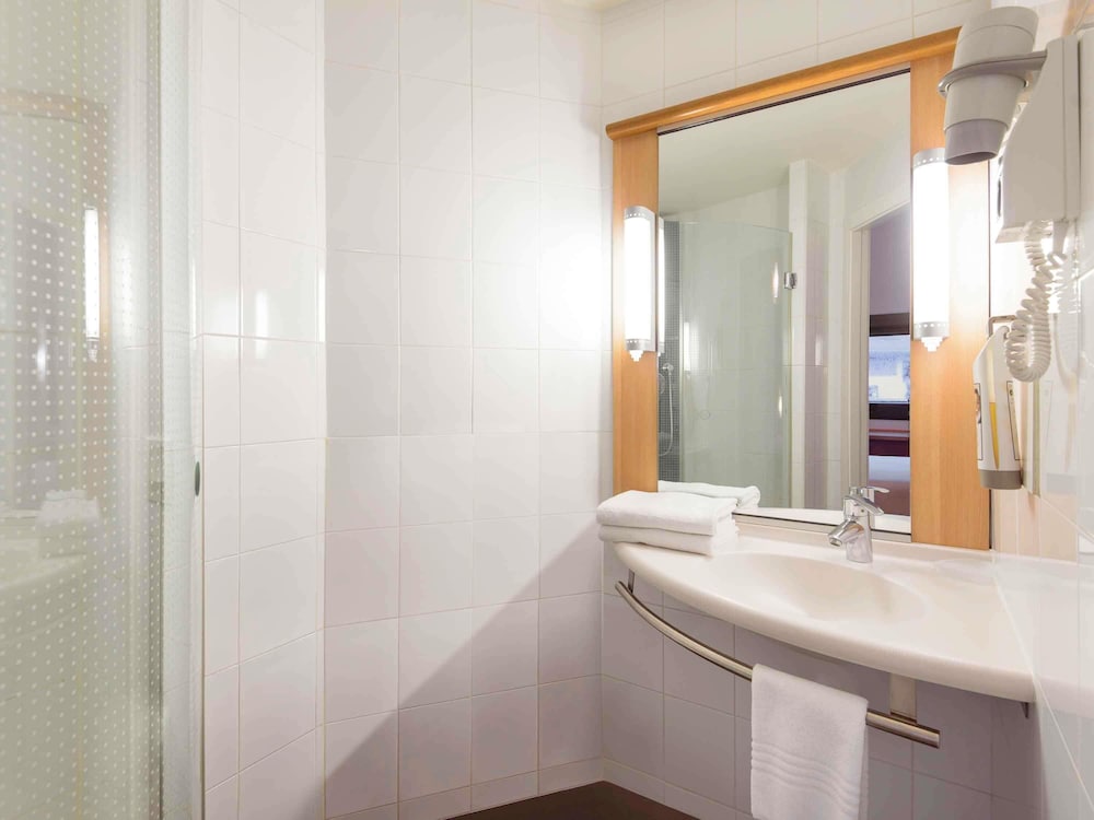 Ibis Bilbao Centro Hotel 69/72