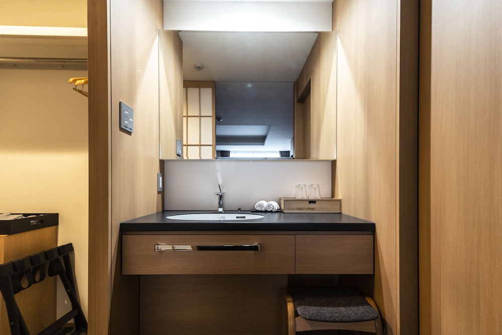 Kyoto Shijo Takakura Hotel Grandereverie 36/50