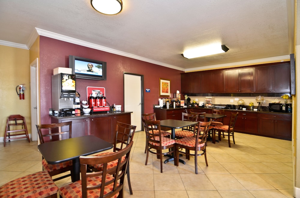 Anderson Inn 23/26