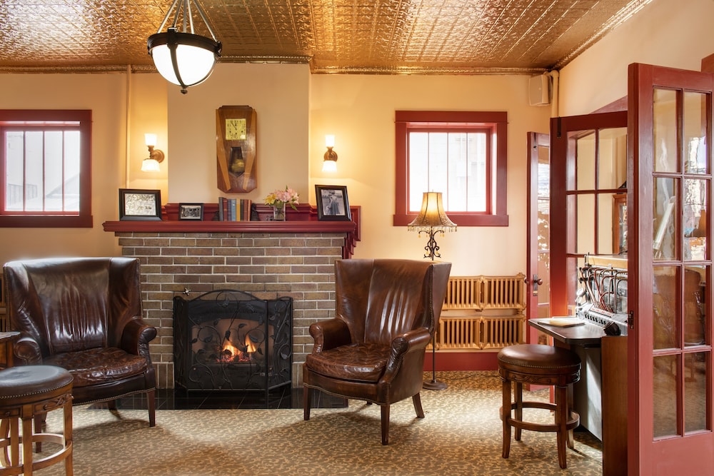 Chamberlin Inn 28/42