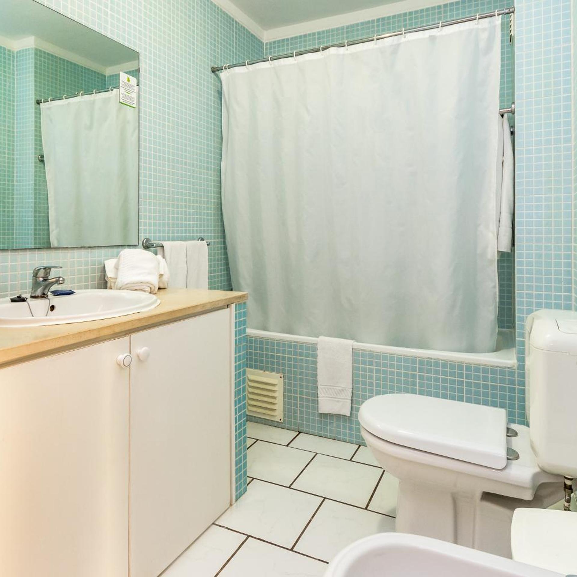 Studio, Apartment