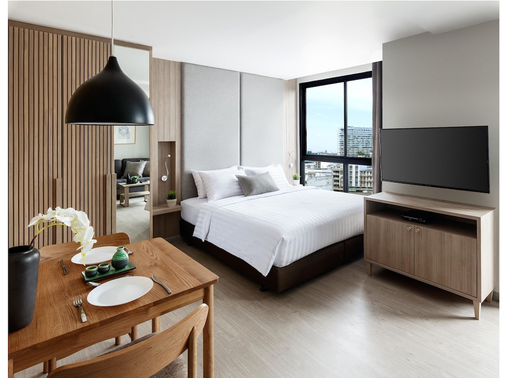 Madera Residence Siracha 34/61