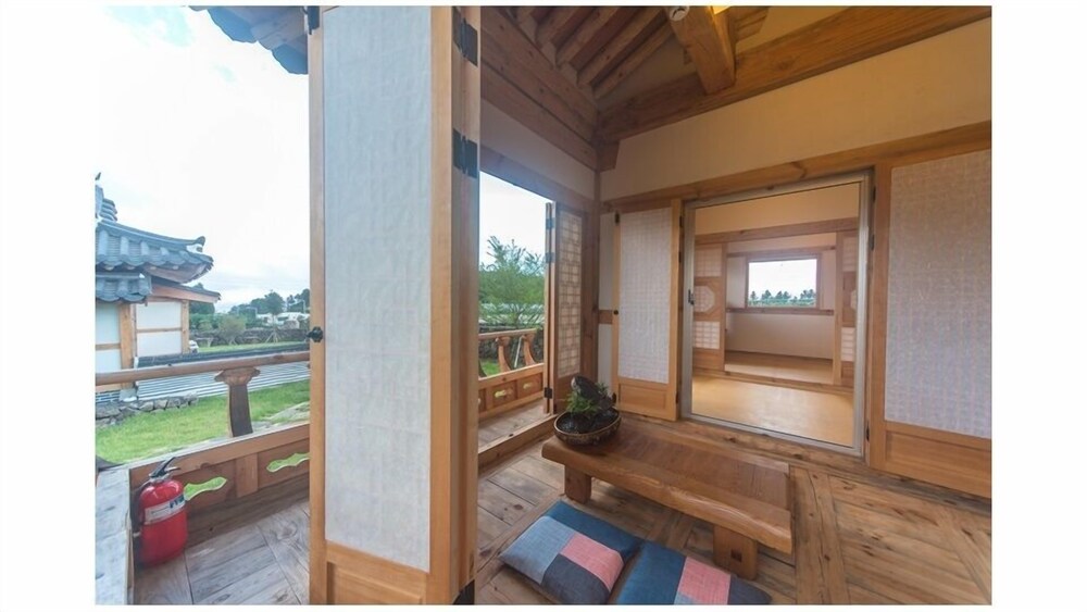 Canopus Resort Pension 50/50