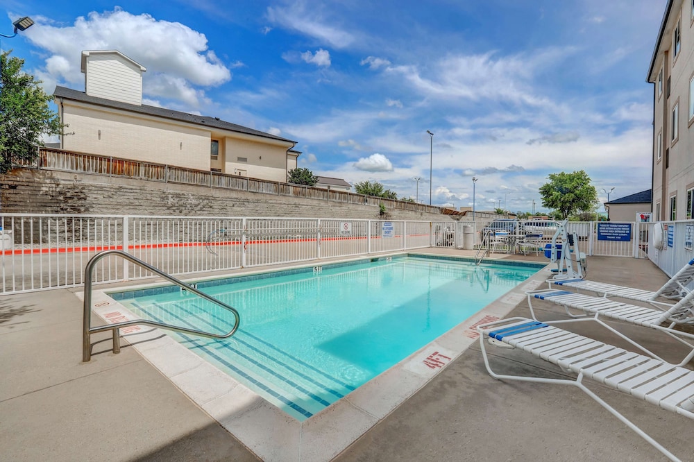 Motel6 Weatherford, TX 36/50