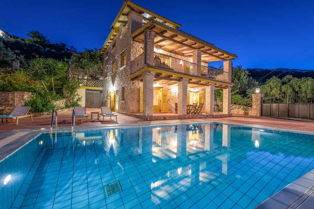 Zakynthos Villas 1/50