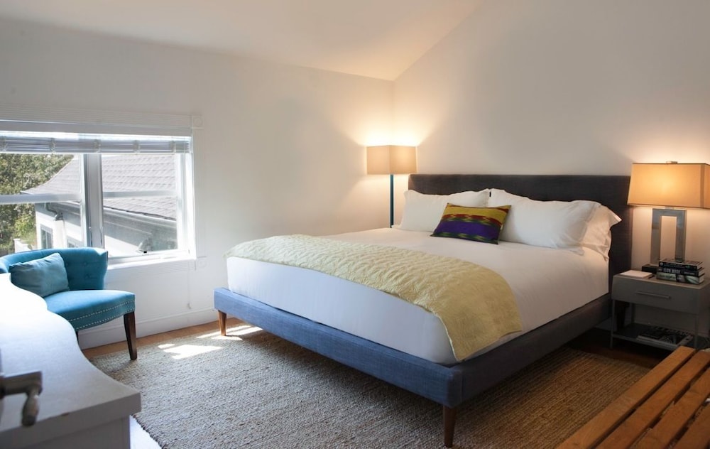Loft, King Bed, Adult Only