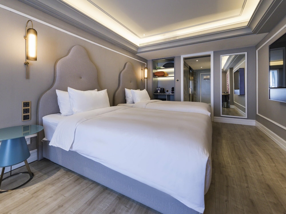 SUPERIOR, TWIN BEDS