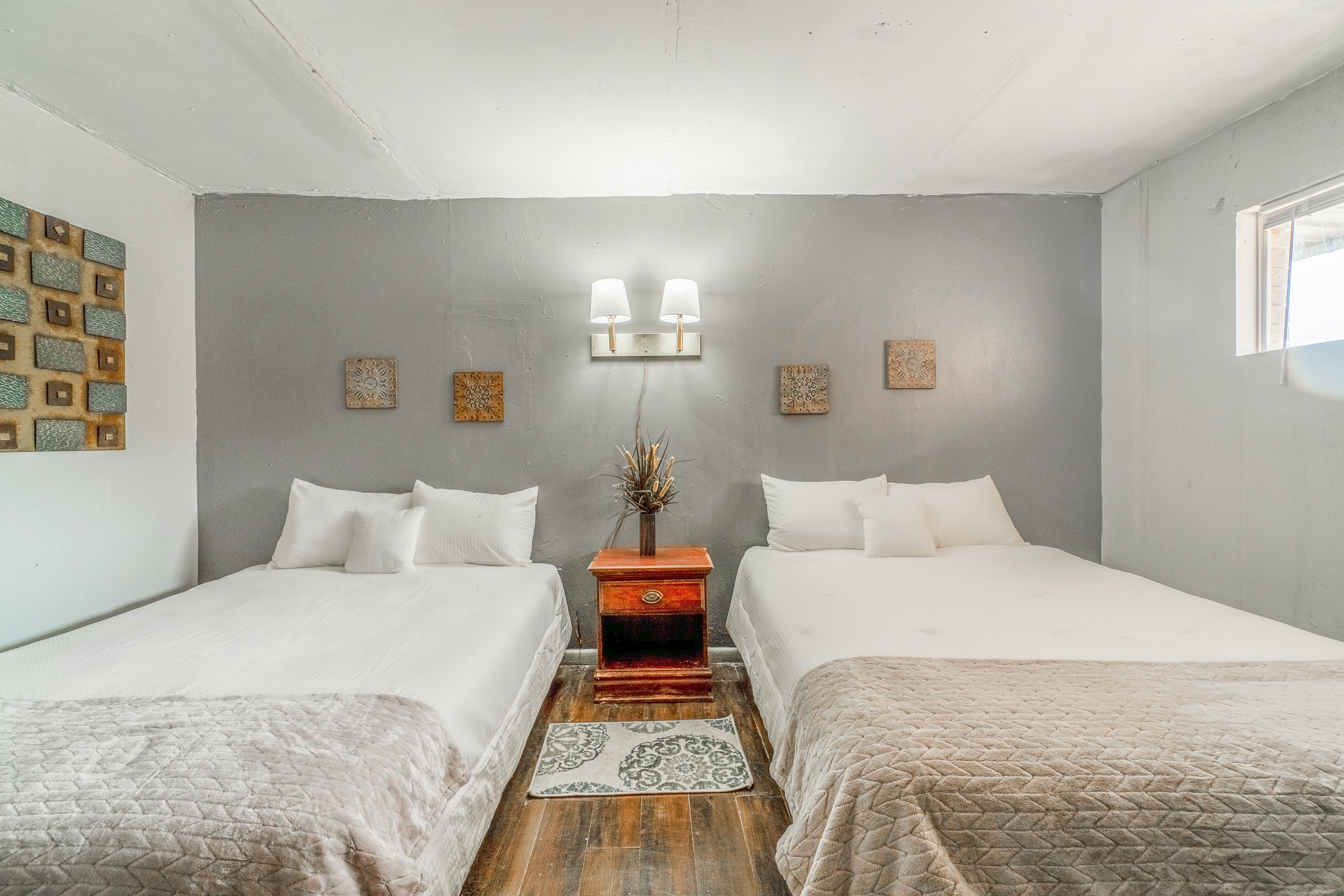 OYO Holiday Capri Motel & Rv Park 11/17