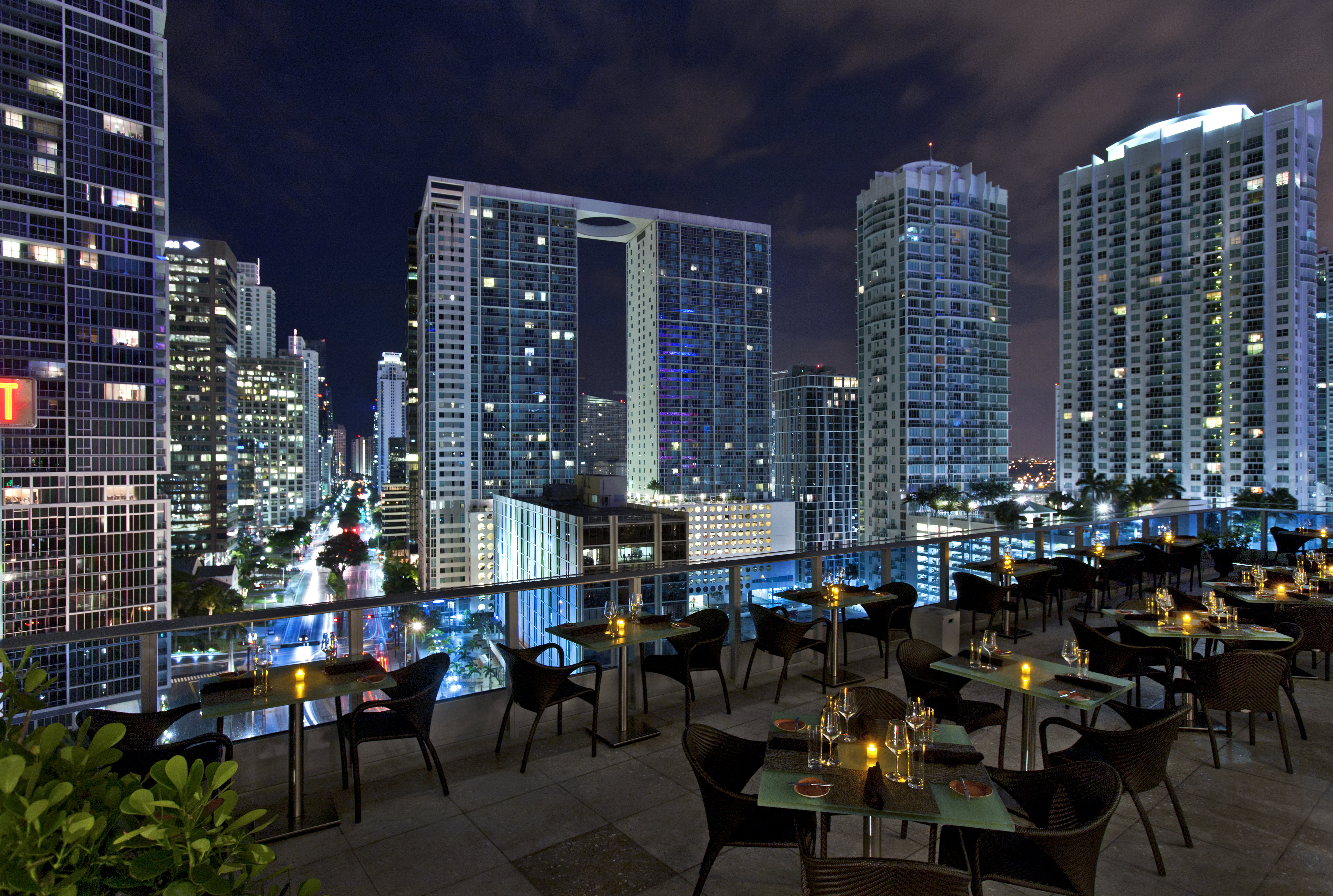 Kimpton Epic Hotel 73/77