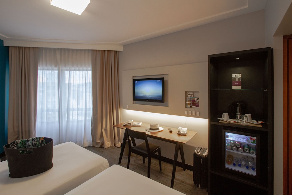 Mercure Florianopolis Convention Hotel 54/74