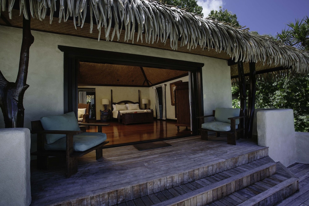 Pacific Resort Aitutaki 2/23