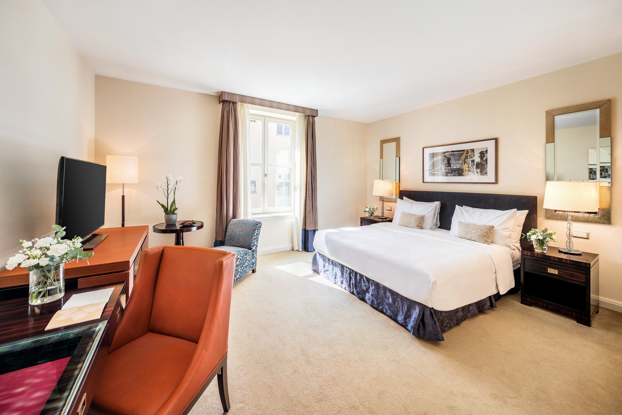 SUPERIOR, KING BED