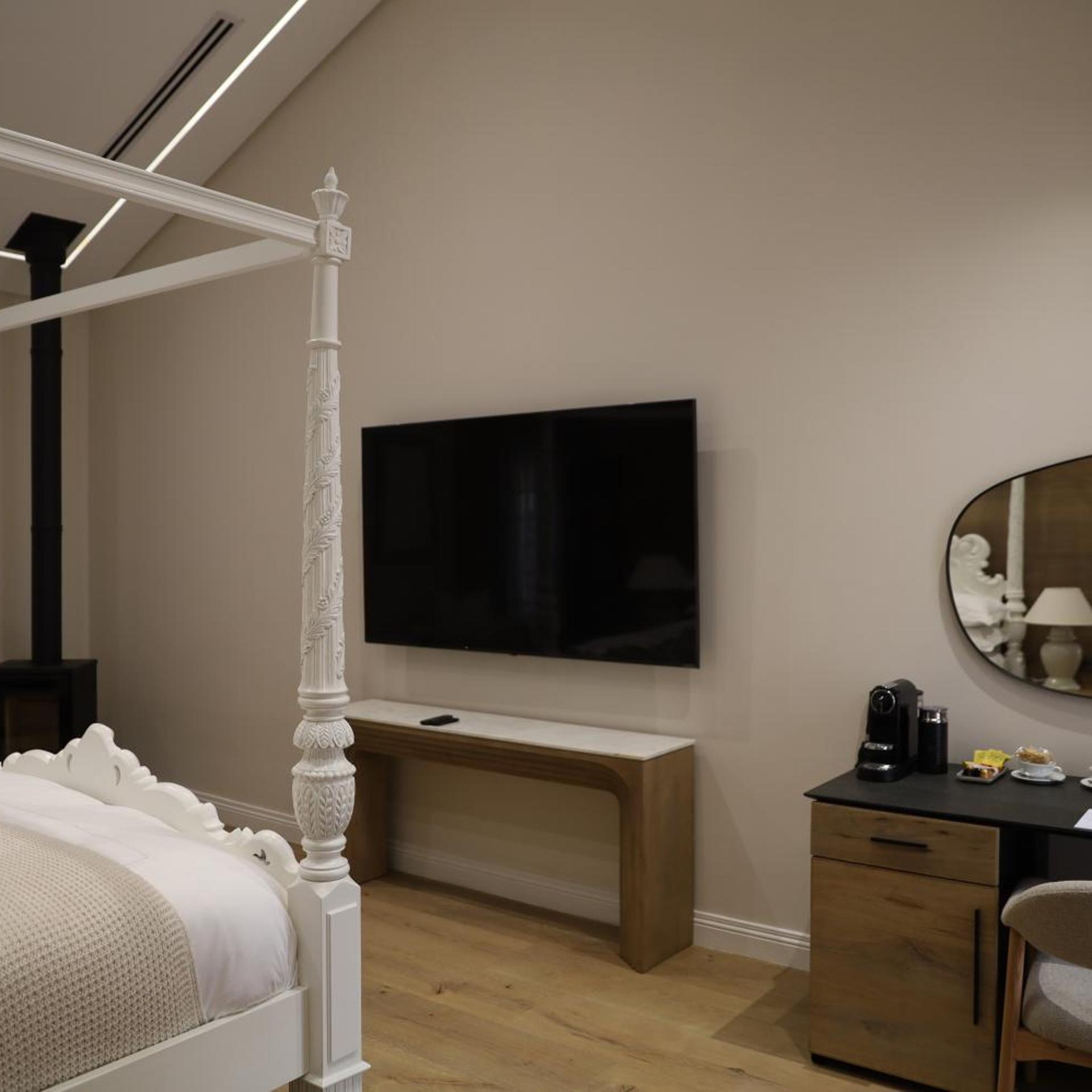 جناح شهر العسل، The Giglio Boutique Hotel 2/3