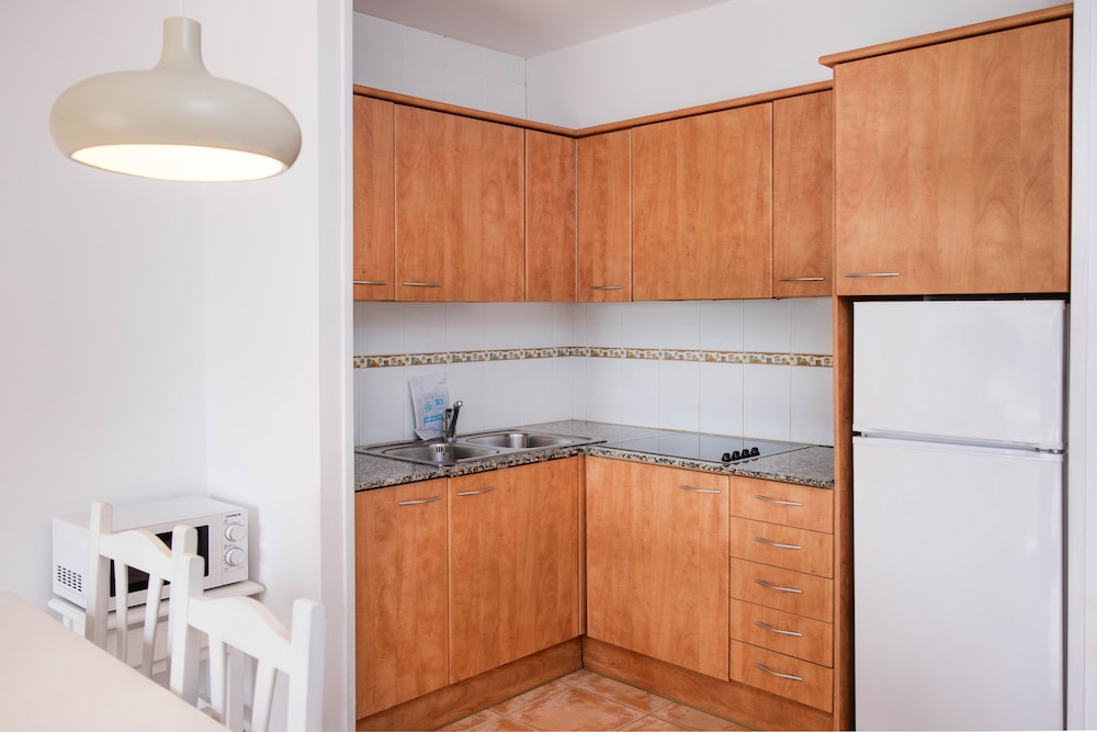 APARTAMENTOS TORREVELLA 37/37