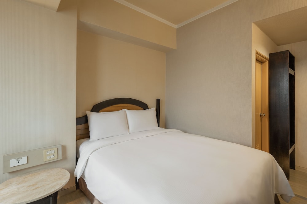 Kindness Hotel Weiwuying Sandou 35/49