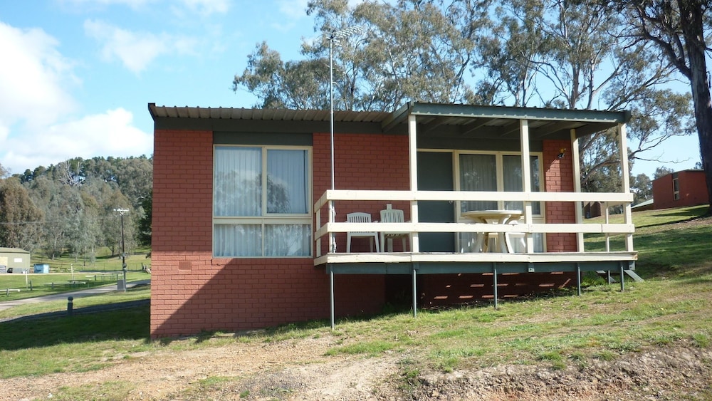 Mansfield Country Resort 2/49
