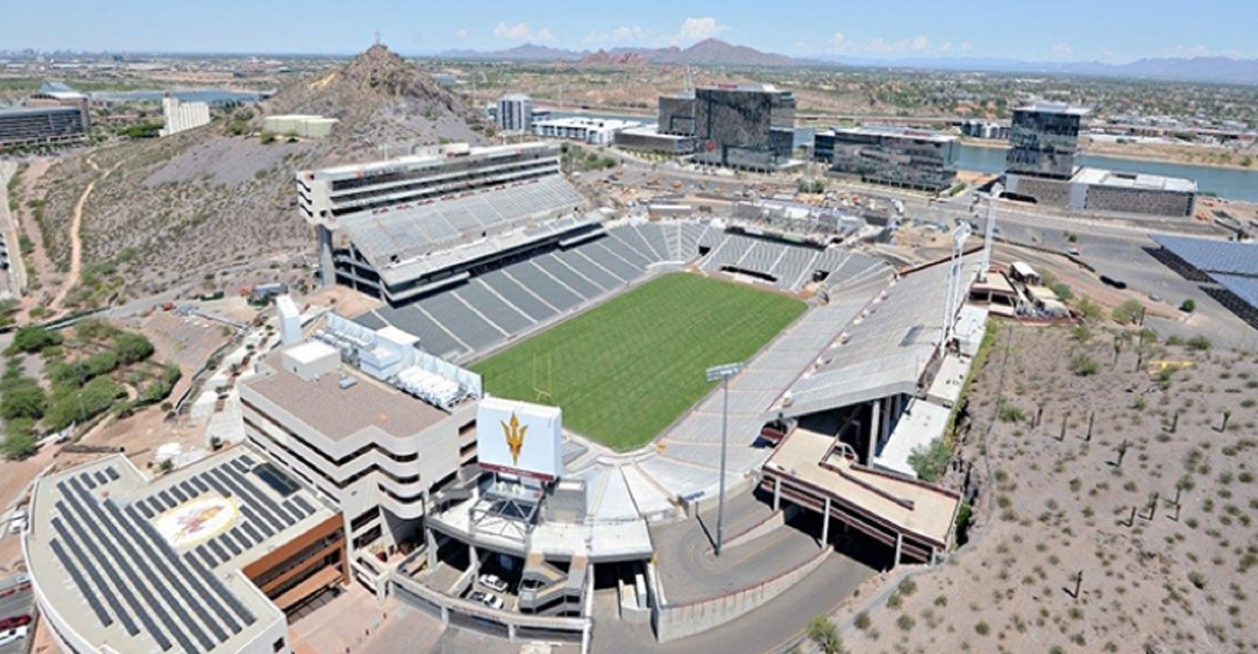 Crowne Plaza Phoenix Airport - Phx 74/76