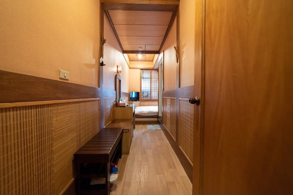 ShanKou Hotspring Hotel 35/53