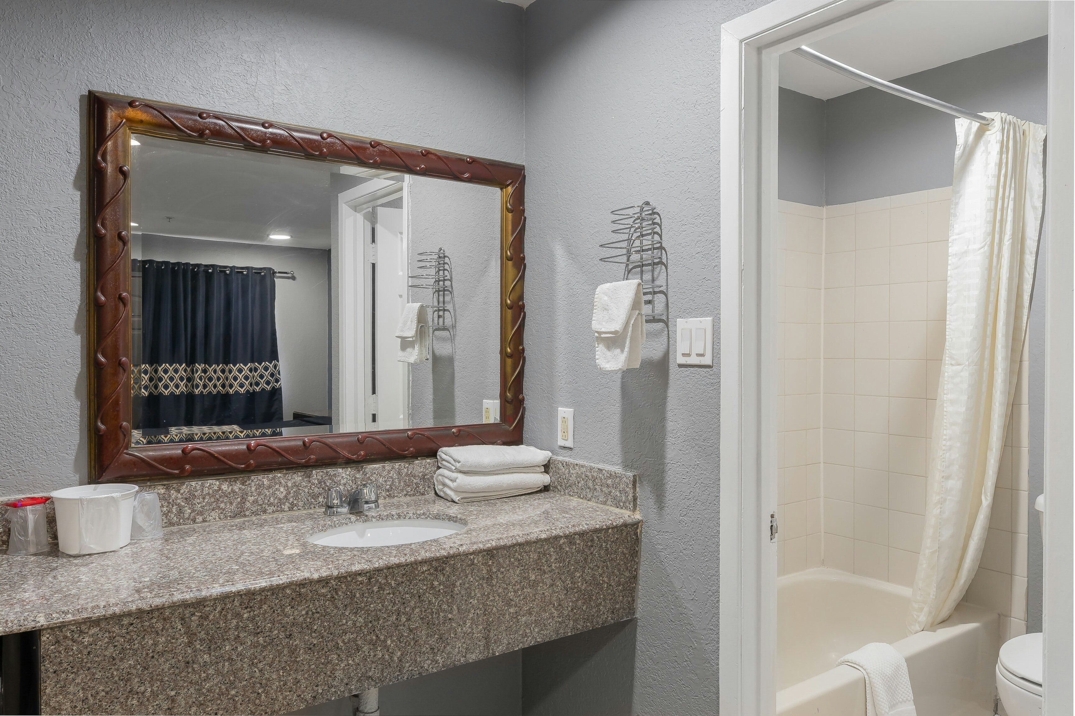 Golden Inn Dallas by Hotel O 46/50