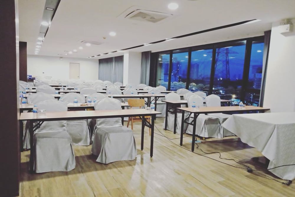 IWISH Hotel Bangkok 52/62