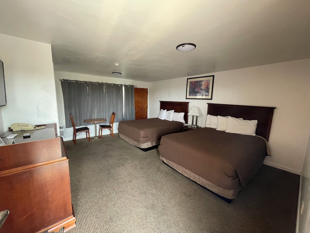 Motel Oasis Inn 31/56