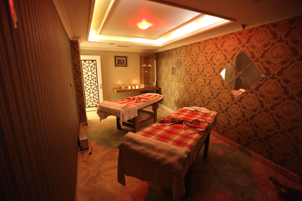 Thermal Saray Hotel 24/50