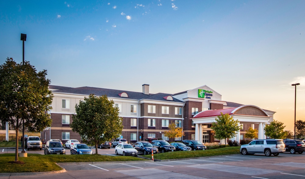 Holiday Inn Express Hotel And Suites Altoona Des Moines 3/75