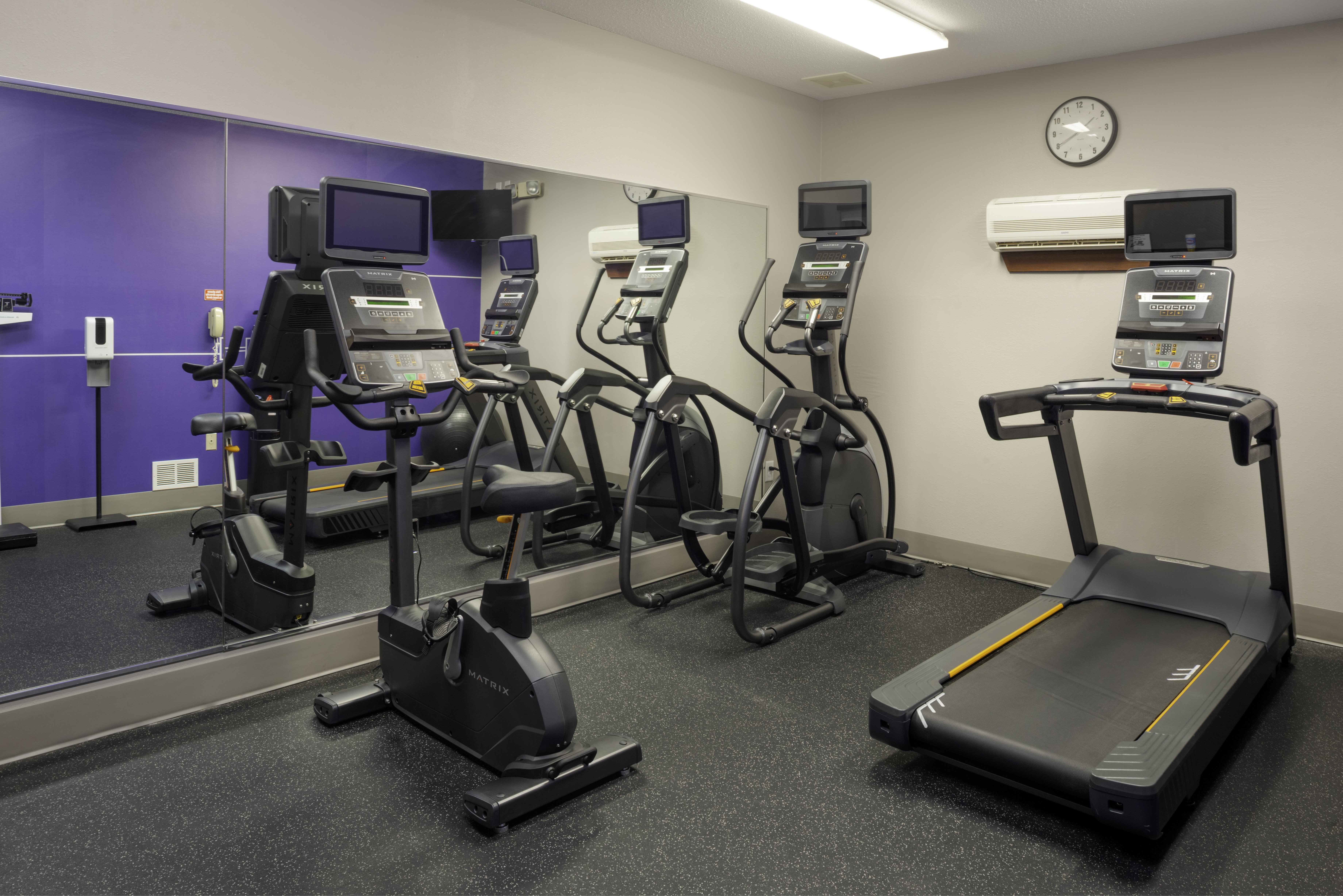 Holiday Inn Express Hotel Suites Fort Atkinson 41/74
