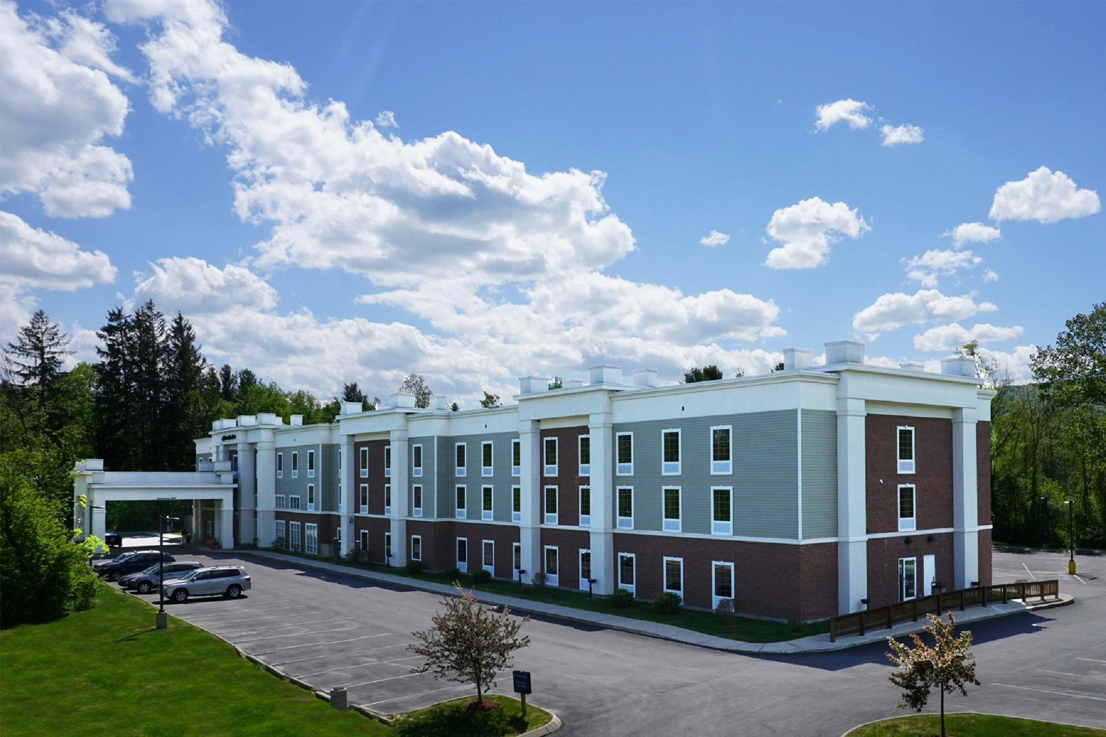 Hampton Inn And Suites Berkshires Lenox 2/59
