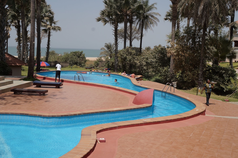 Lemon Creek Hotel Resort 17/32