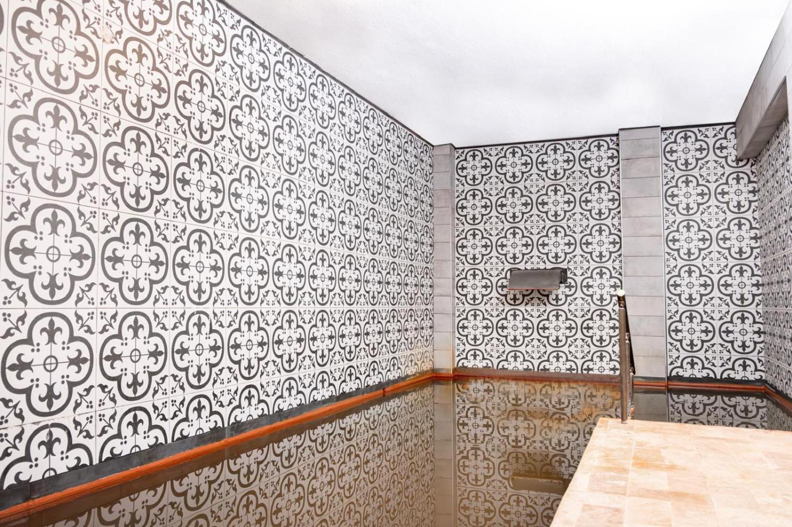 Ladik Hotel 25/50