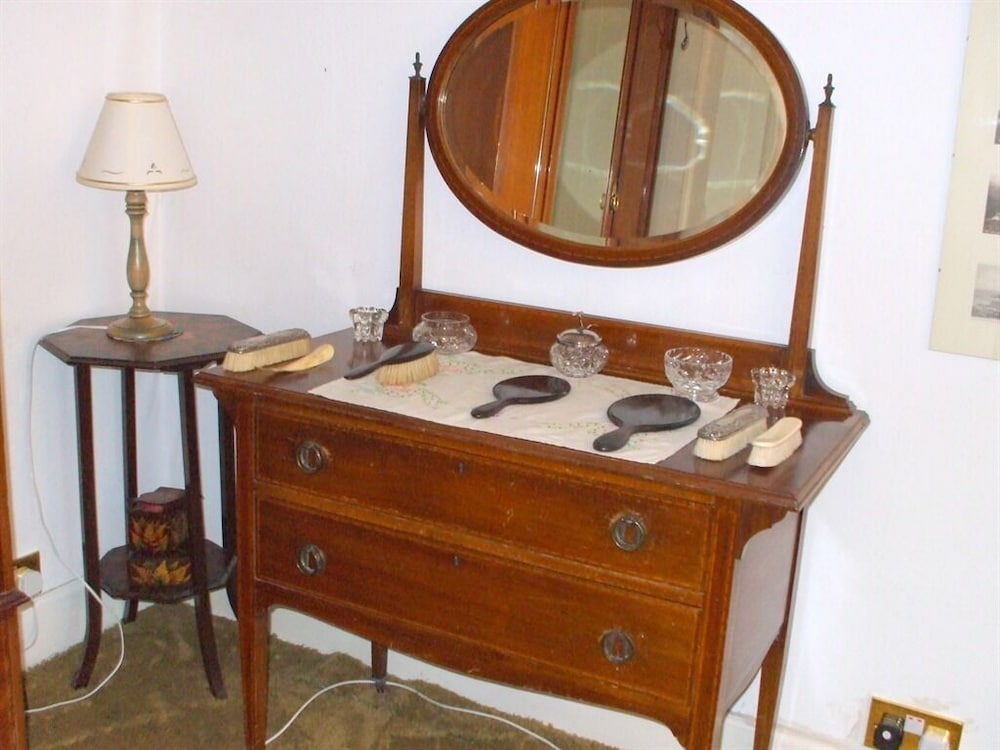 Carlton Seamill B&amp;B 11/50