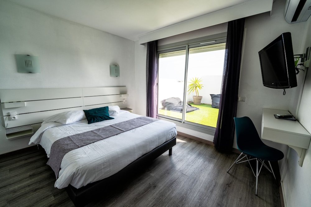 Hotel Aquarius 9/41