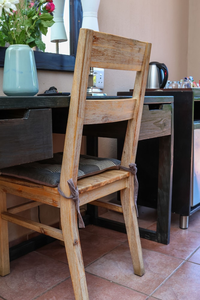 Thaba Legae Guest Lodge 26/43
