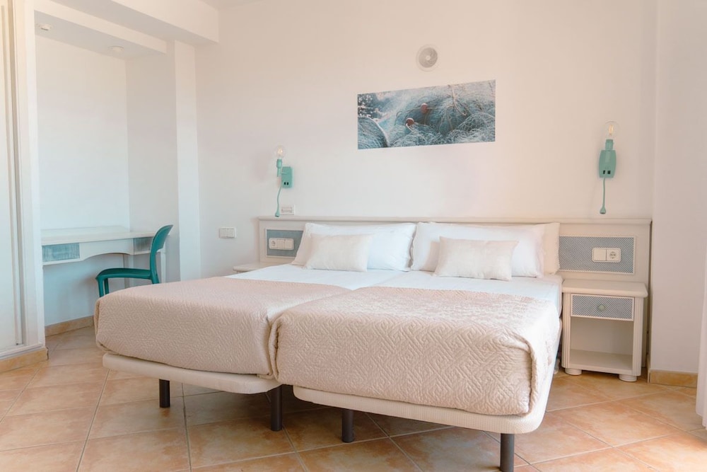Rosamar Ibiza Hotel 13/42