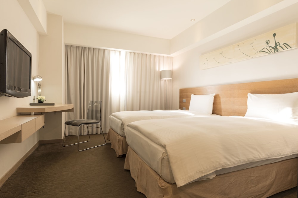 Beacon Hotel 25/69