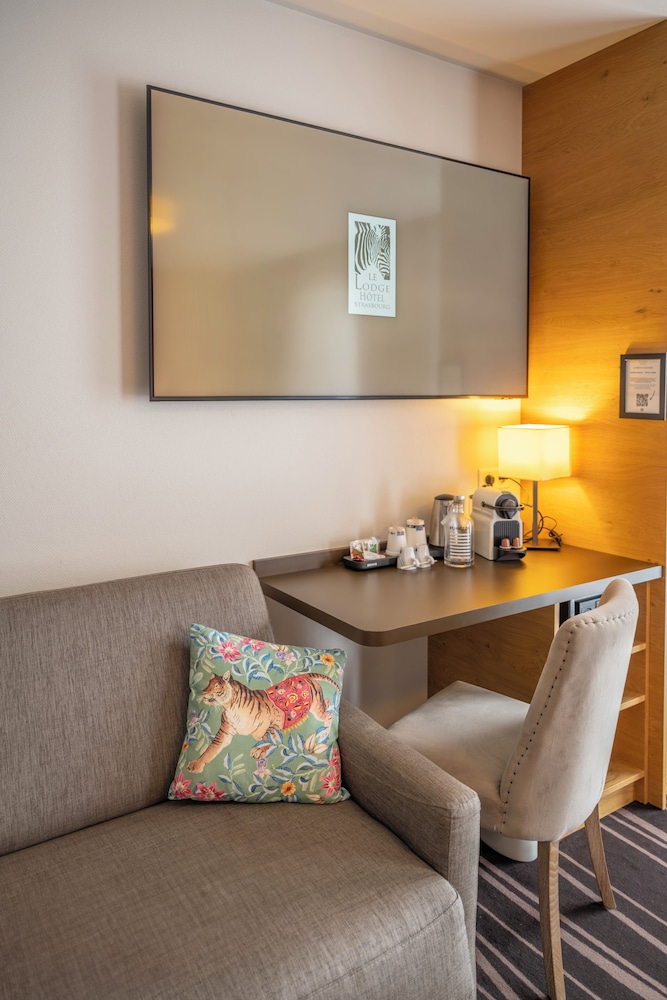 Brit Hotel Lodge 34/50