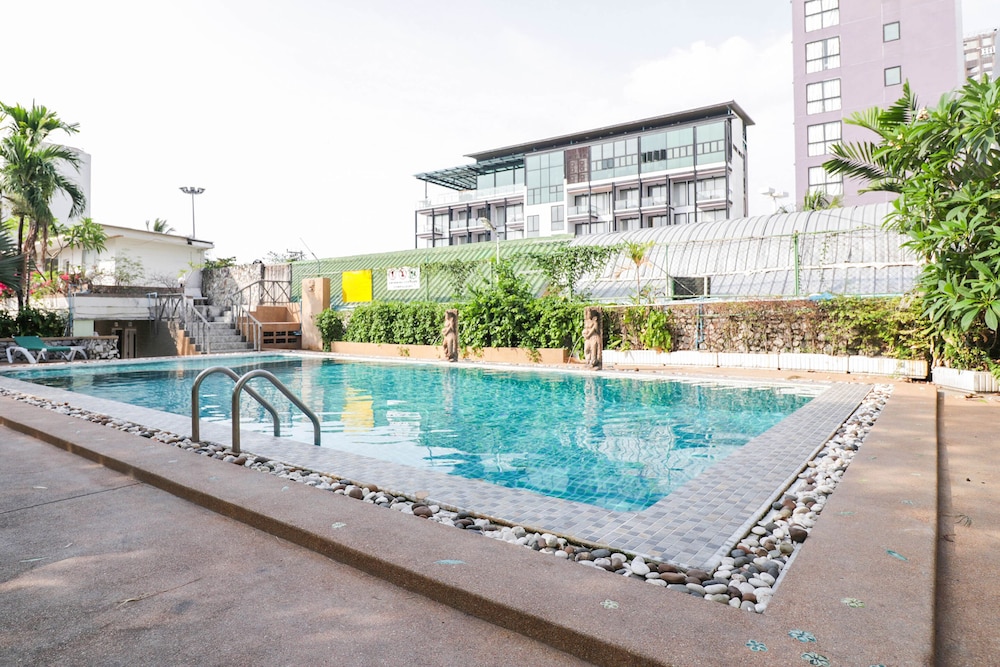 NATURAL BEACH HOTEL AND BAAN SILA 4/59