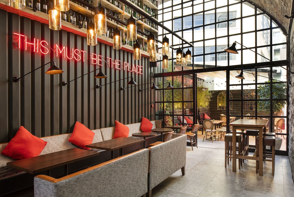 The Address Connolly 31/50