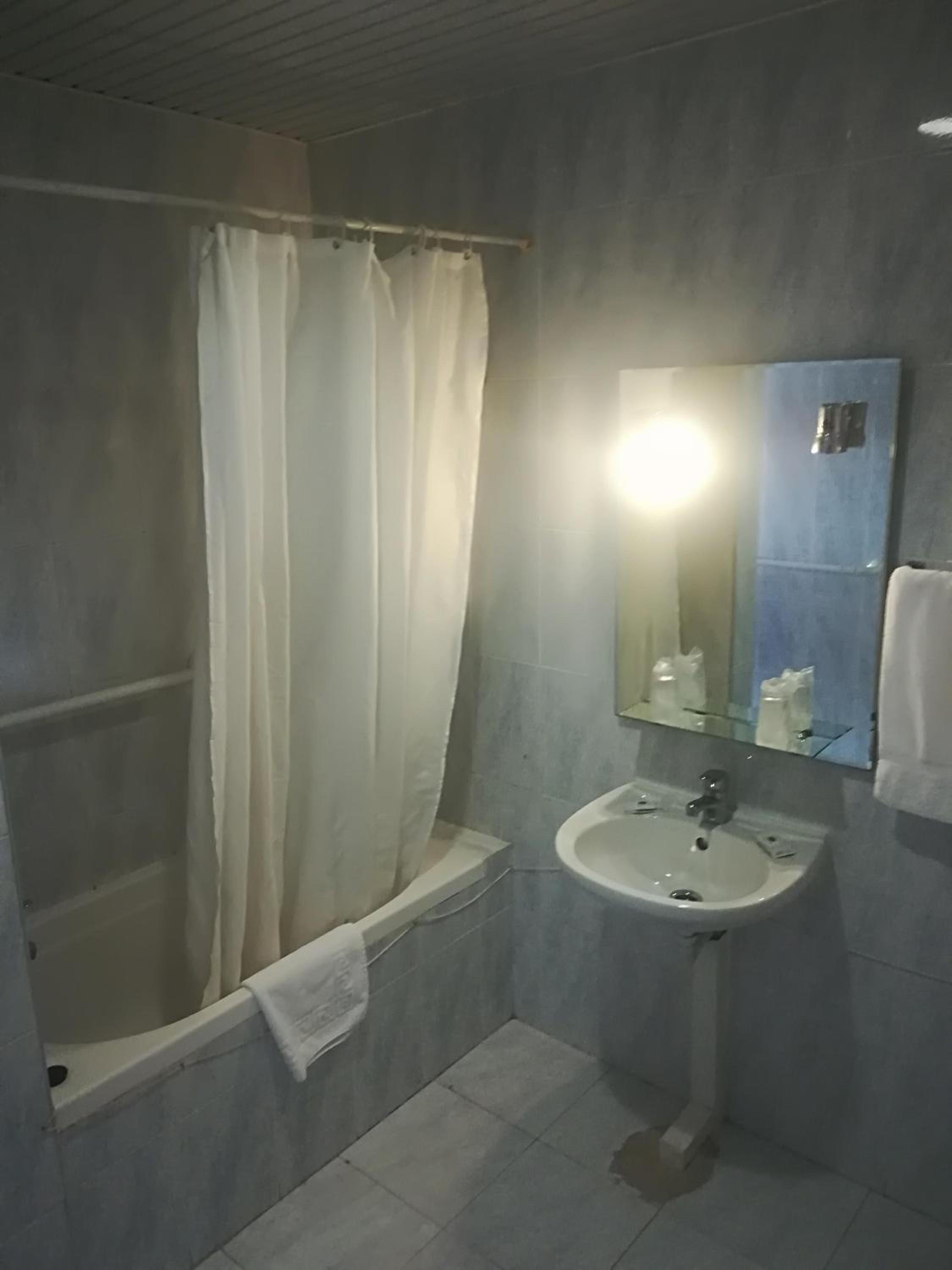 Hotel Conforto Latino 25/34