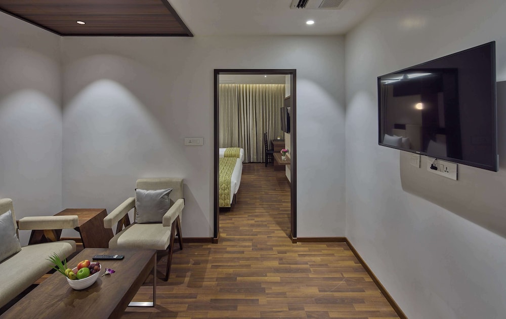 Grand Continent Hosur A Sarovar Portico Affiliate Hotel 21/47