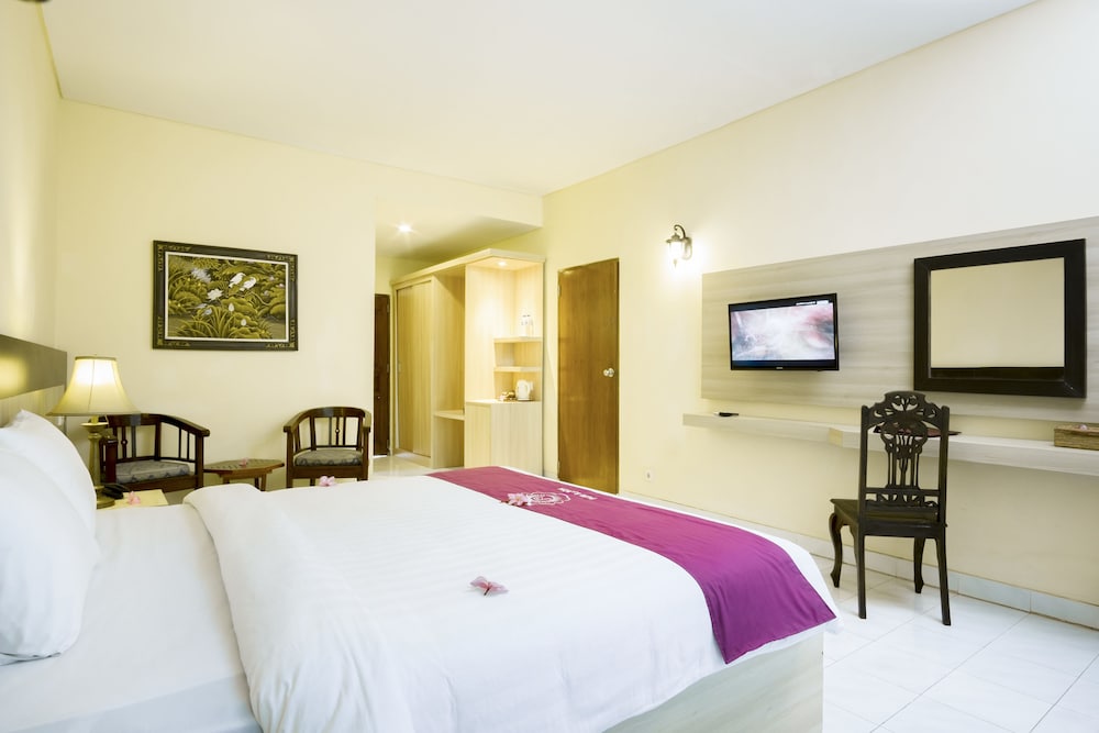 Puri Saron Senggigi Beach Hotel 9/63