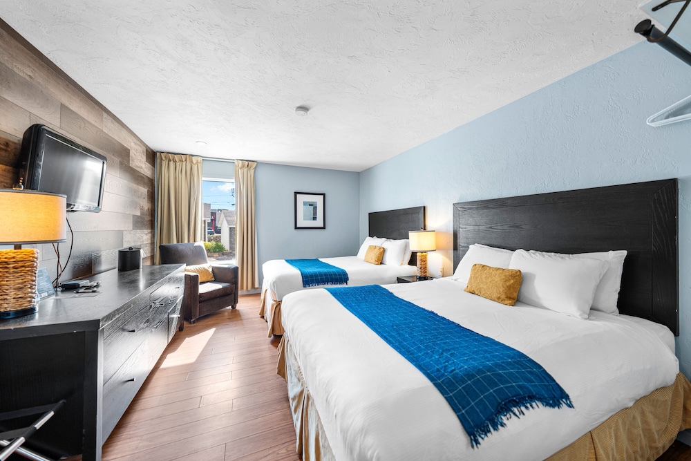 Auberge Shores Inn & Hotel 13/47