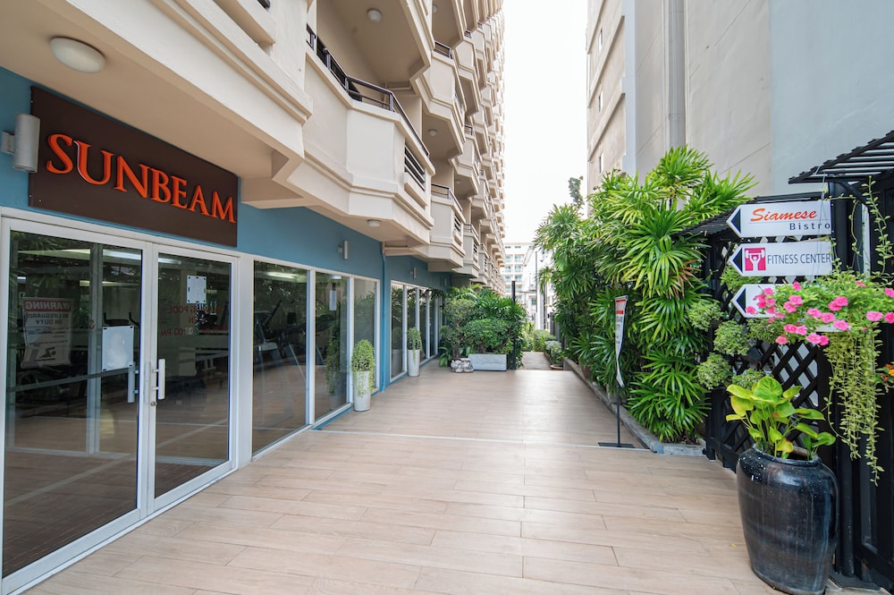 Sunbeam Hotel Pattaya 62/66