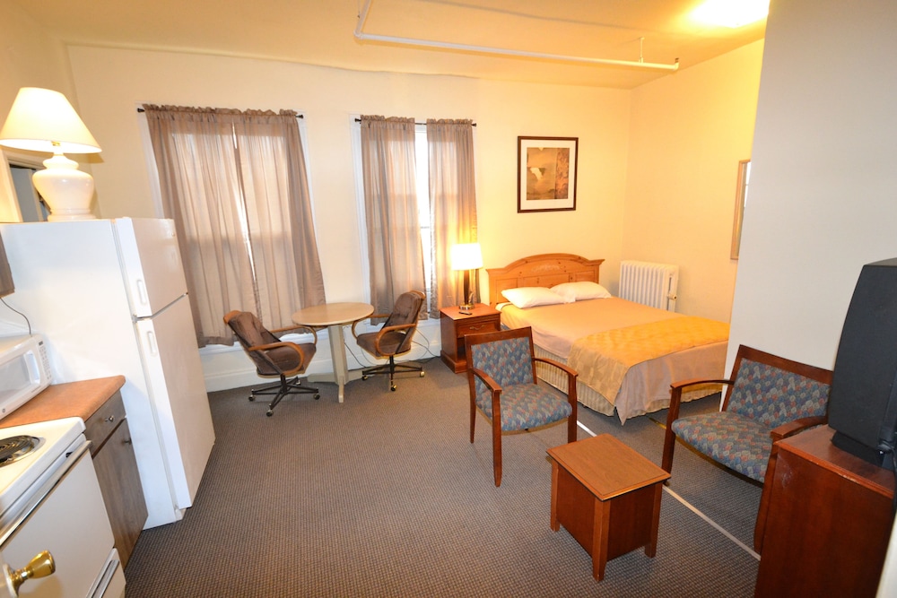 Perfect Stay Inn & Suites 38/49