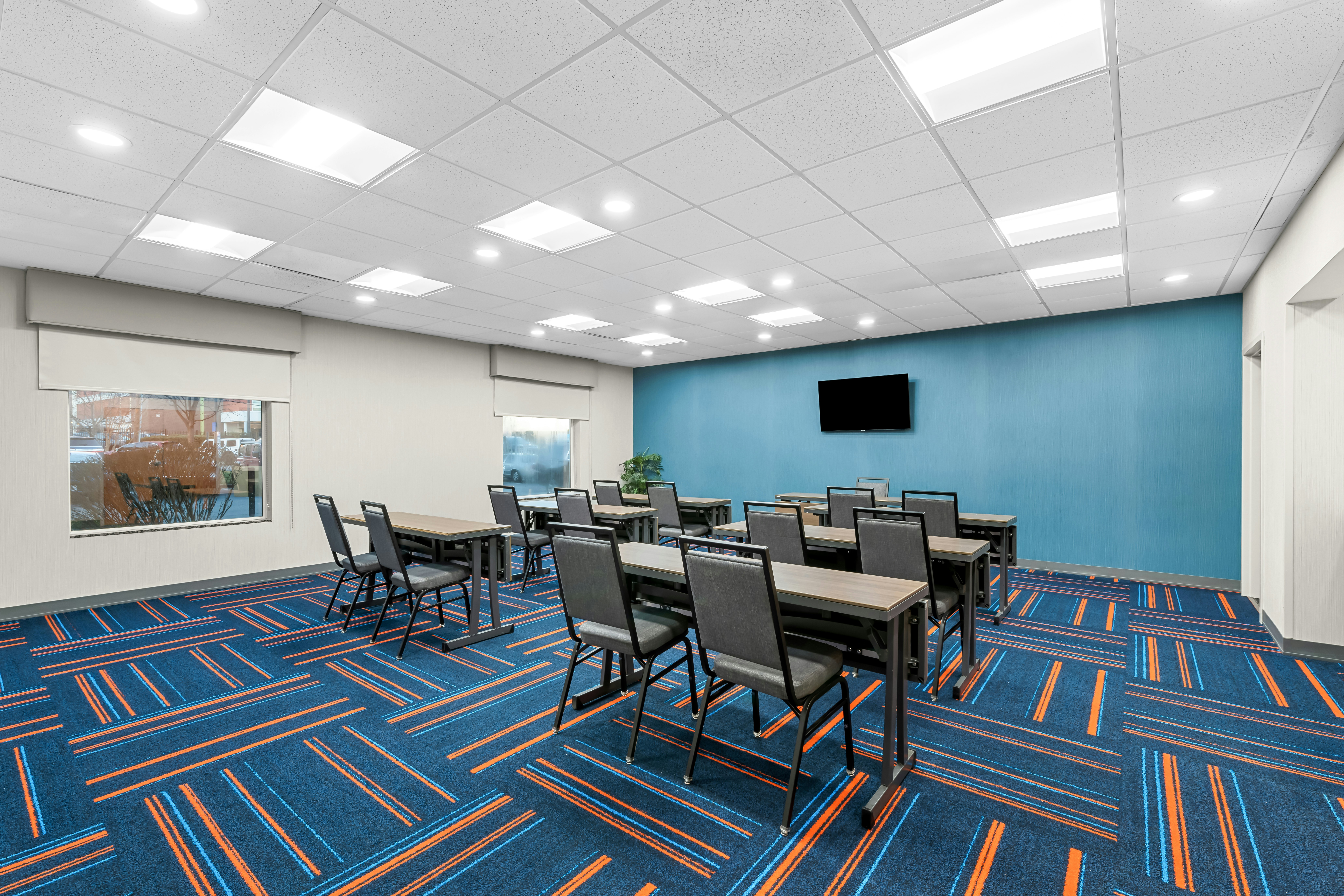 Hampton Inn and Suites Charlotte Airport 49/63