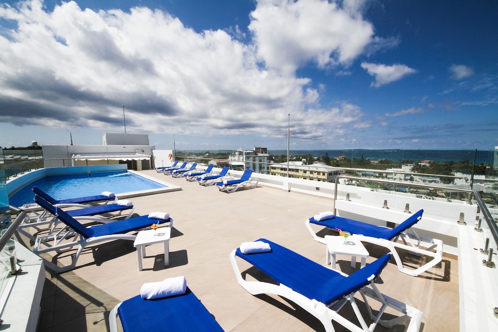Azure Lofts And Pool 39/42