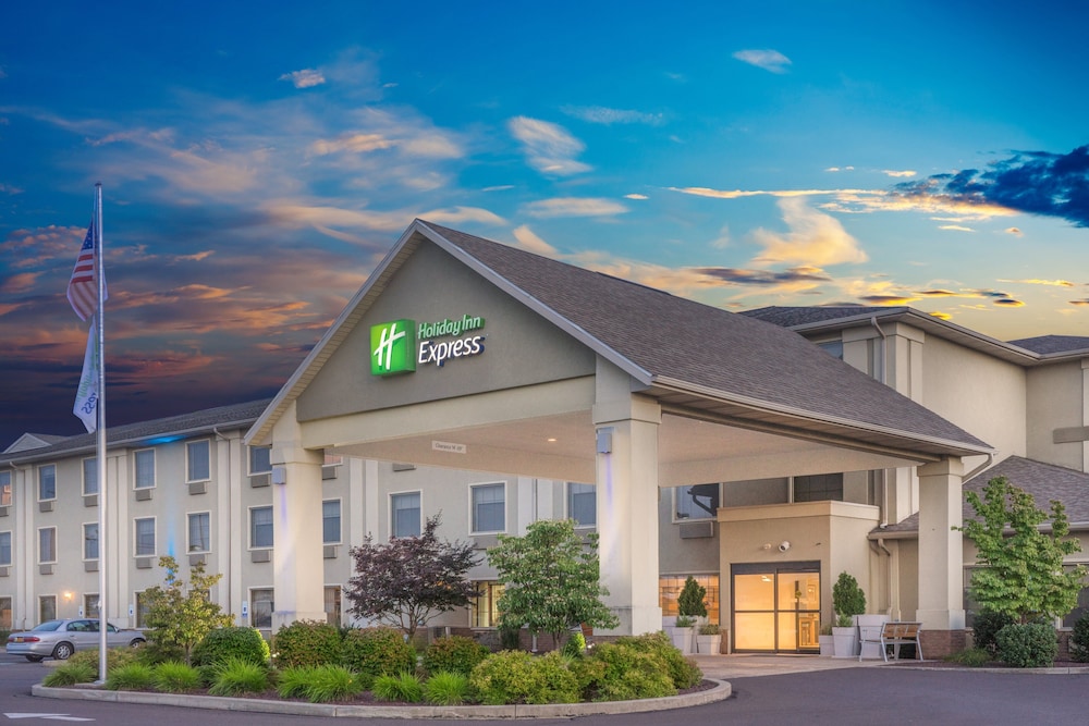 Holiday Inn Express Bloomsburg 1/74